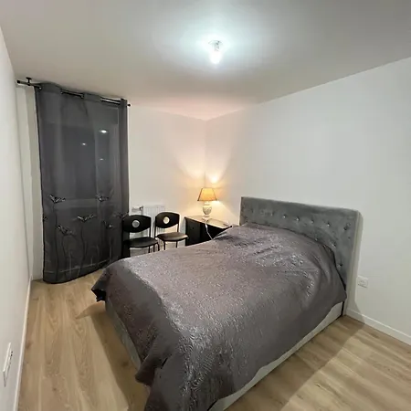 Airways - Le Bourget Apartamento *
